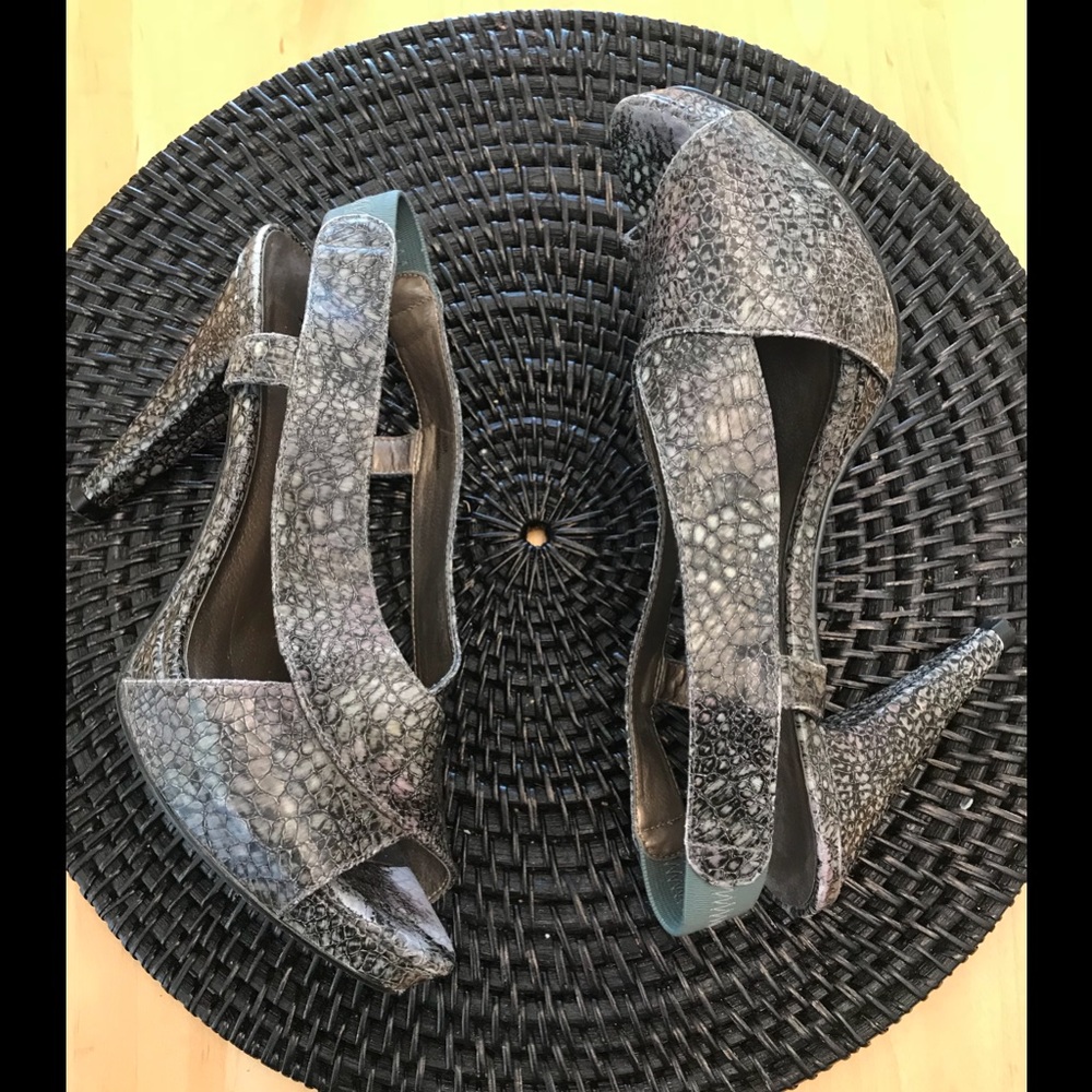 NEW MODA Peep Toe Sz 8 Slingbacks
